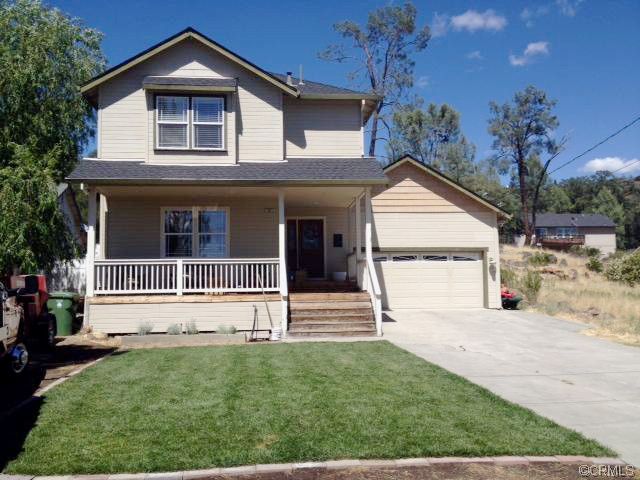 18612 North Shore Drive, Dallas, PA 18612