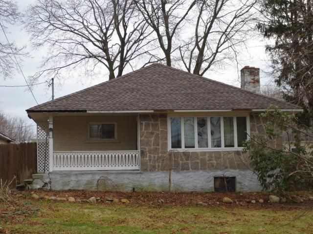 27 Beech Street South, Ronkonkoma, NY 11779
