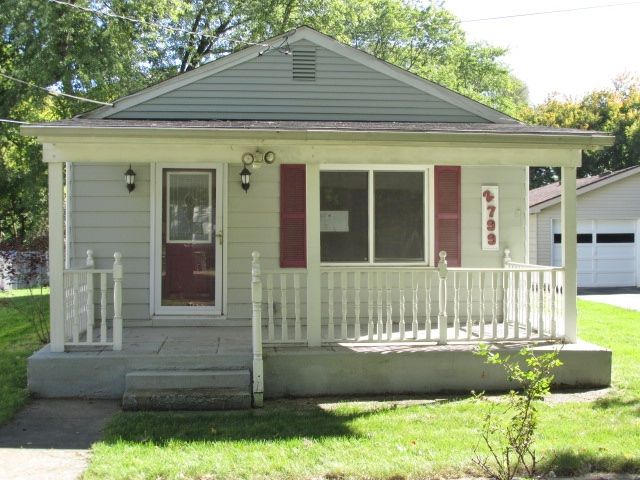 2799 Grant Rd, Rochester, MI 48309