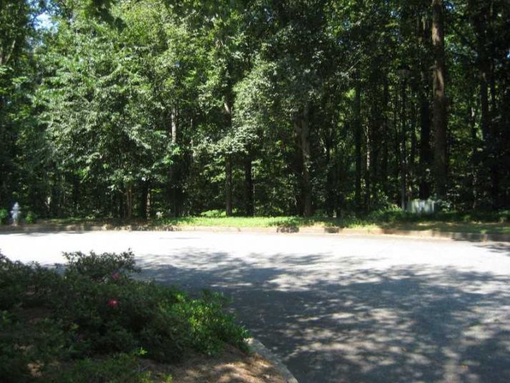 19 Huntcliff Court, Atlanta, GA 30350