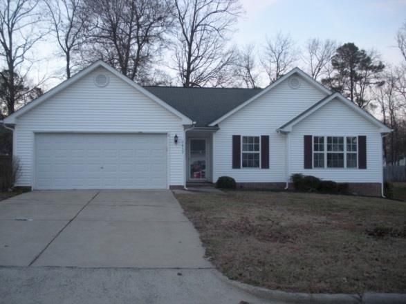 1417 Balfour Downs Cir, Fuquay Varina, NC 27526