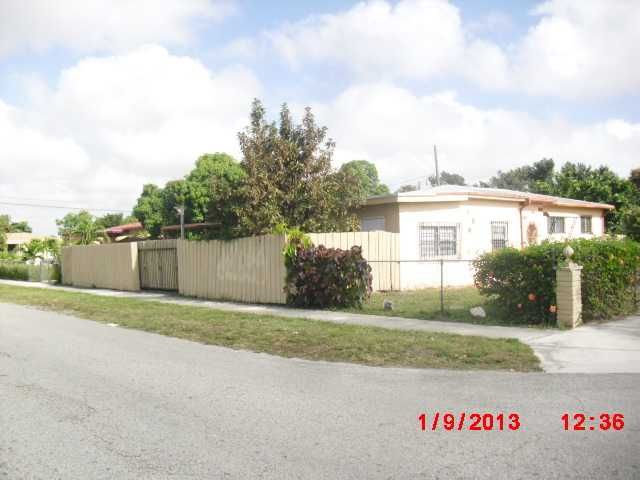 3095 NW 98 ST, Miami, FL 33147