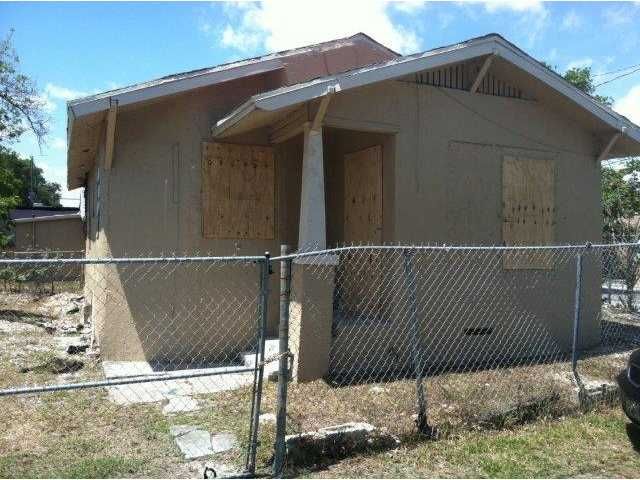 6346 NW 1 CT, Miami, FL 33150