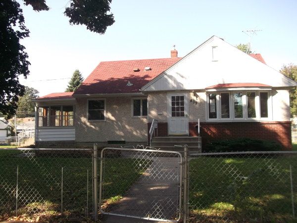 409 Milton St S, Saint Paul, MN 55102