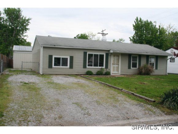 445 S 6th St, Caseyville, IL 62232