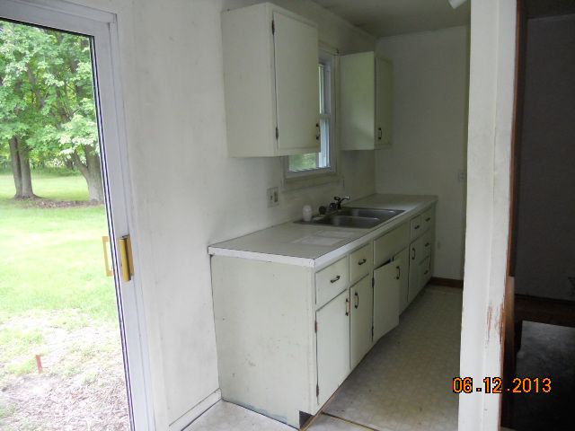 11395 Ferden Rd, Chesaning, MI 48616