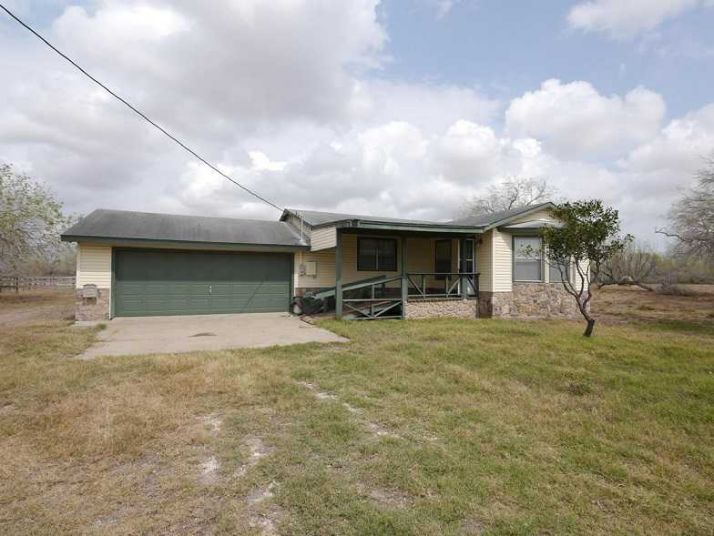572 E County Road 2310, Riviera, TX 78379