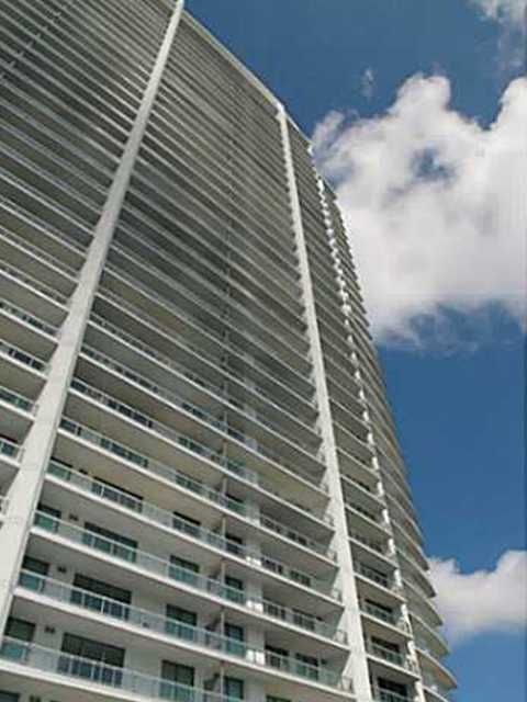90 3 ST # 2706, Miami, FL 33130