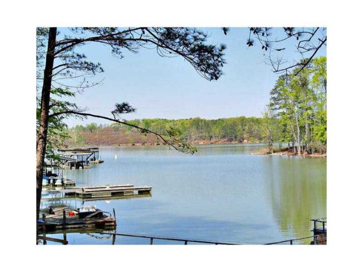 207 Little Victoria Road, Woodstock, GA 30189