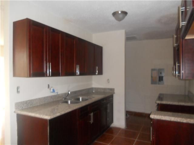 1030 NE 211 TE, Miami, FL 33179