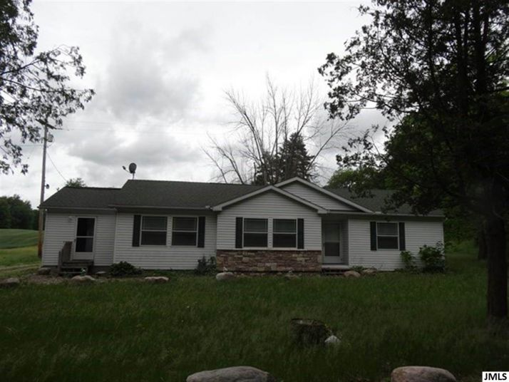 16445 29 Mile Rd, Albion, MI 49224