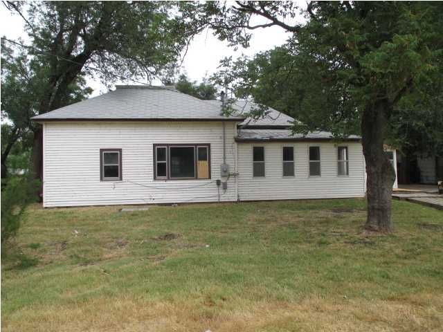 3836 S Baehr St, Wichita, KS 67215