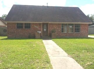 1302 Bay Ridge Blvd, Bay City, TX 77414