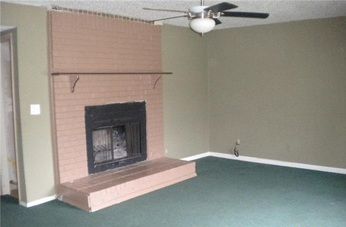 701 E Commerce St, Henrietta, TX 76365