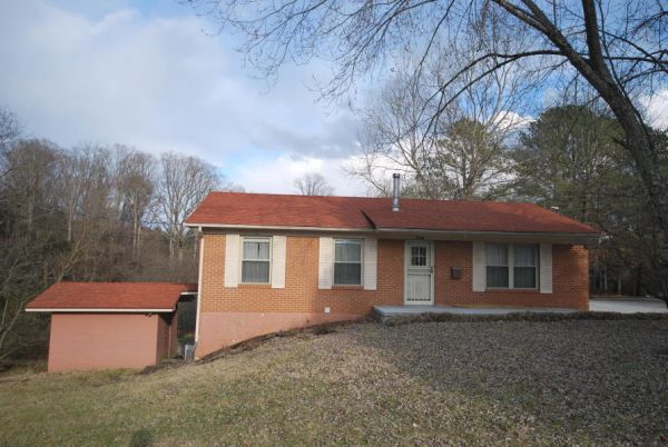 2306 Ault Rd., Knoxville, TN 37914
