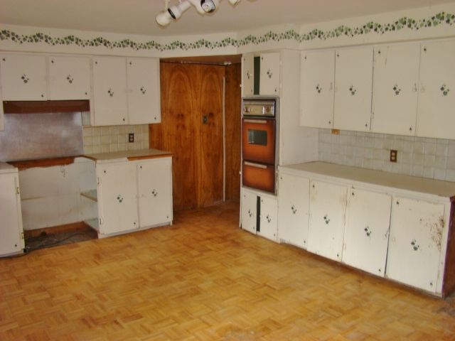 316 Irwin Ave, Albion, MI 49224