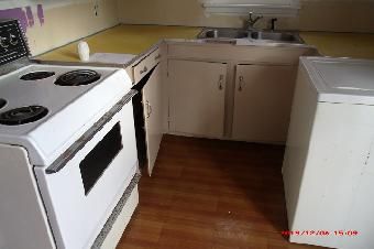 606 Ledford St, Weaver, AL 36277