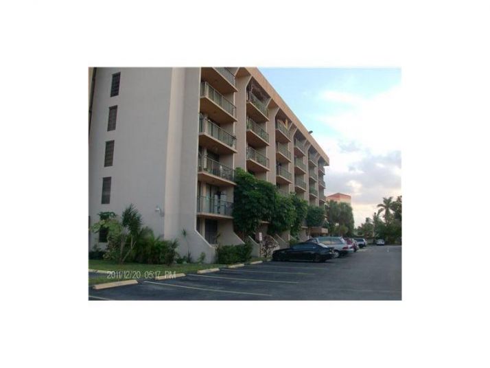 16751 NE 9 AV # 609, Miami, FL 33162