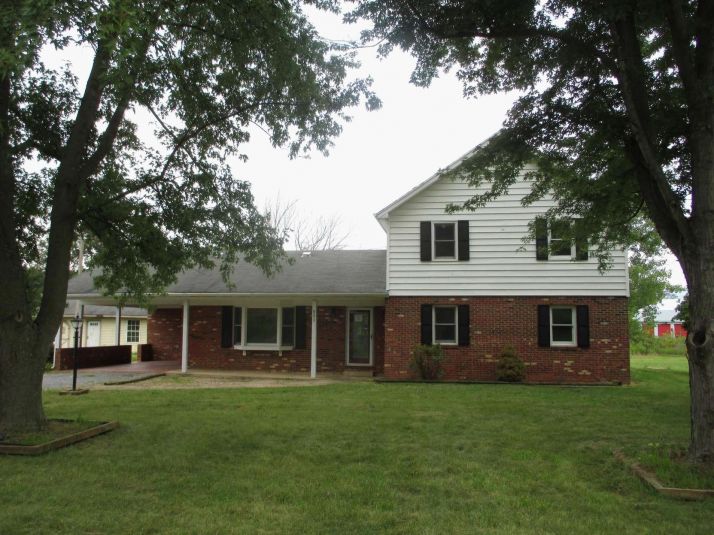 551 Pond Ave, Stanley, VA 22851