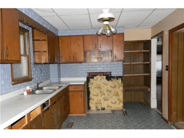 605 Virginia St, Sabetha, KS 66534