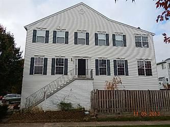 6634 Hunter Creek Ln, Alexandria, VA 22315