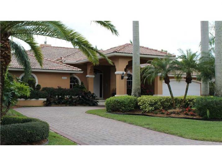 12454 SW 76 ST, Miami, FL 33183