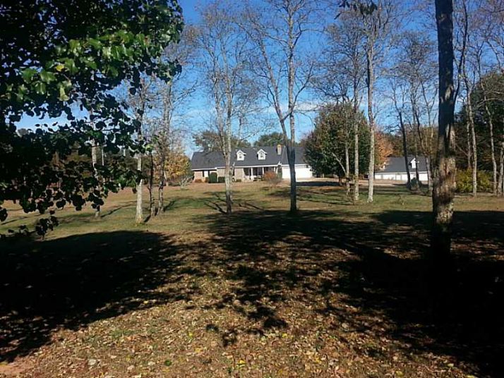 792 Cannon Drive, Social Circle, GA 30025