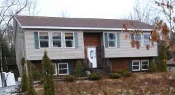 93 E Coiley Rd, Old Town, ME 04468