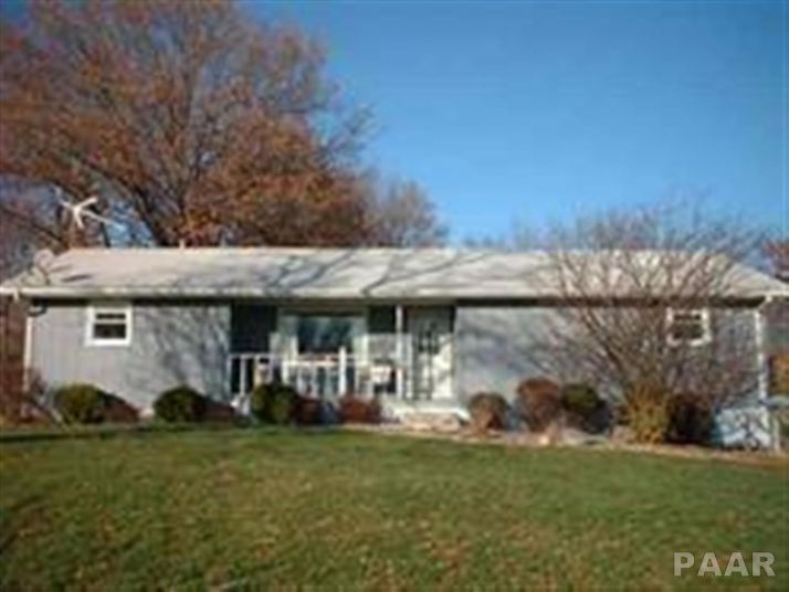 995 W Maple St, Canton, IL 61520