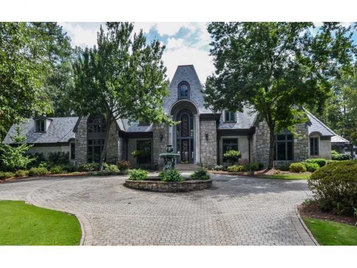 6787 Riverside Drive, Atlanta, GA 30328