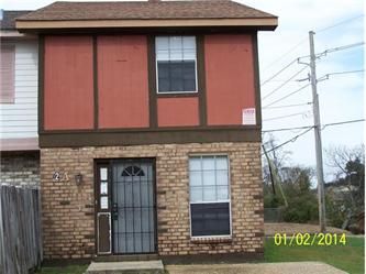 2 Ravenna St, Harvey, LA 70058