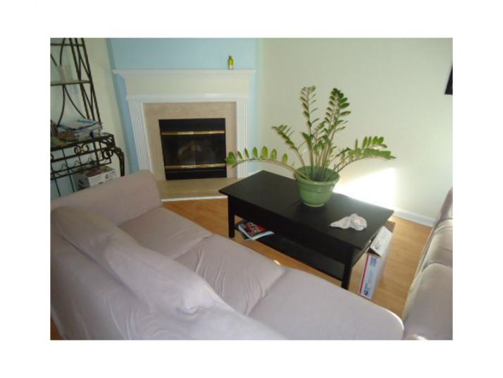 2584 Laurel Circle Nw, Atlanta, GA 30311