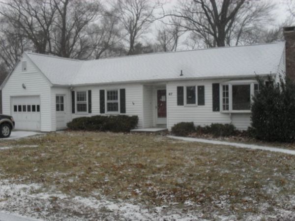47 Hemlock Drive, Deep River, CT 06417