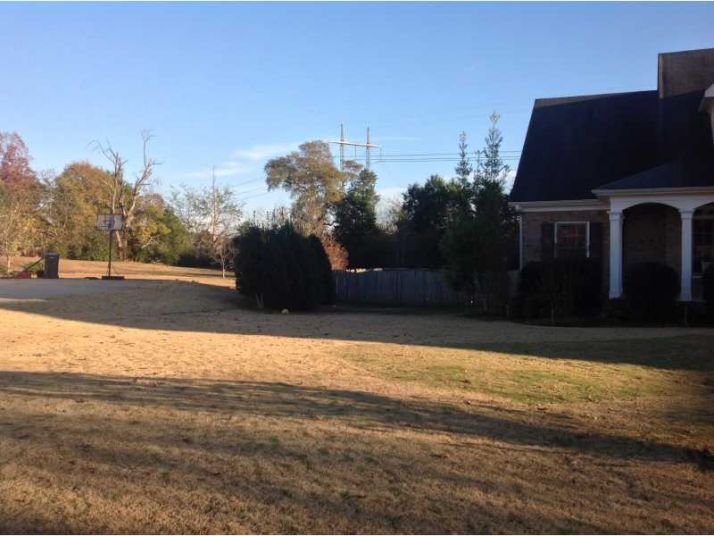 25 Colonial Circle Nw, Cartersville, GA 30120