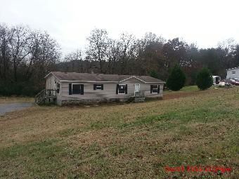 221 Arlis Avenue, Dayton, TN 37321