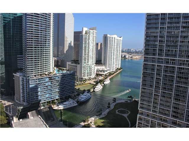500 BRICKELL AVE # 3207, Miami, FL 33131