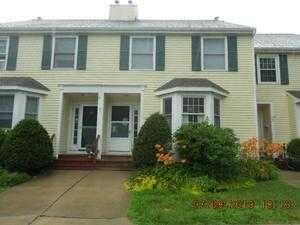 138 Exeter Rd Apt 7, Epping, NH 03042