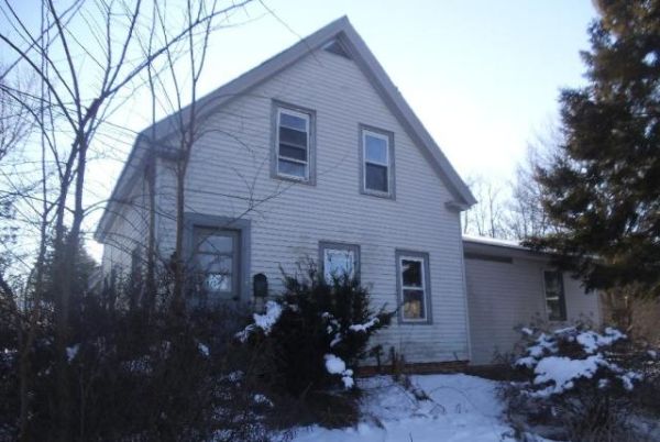 30 Hart Pl, Keene, NH 03431