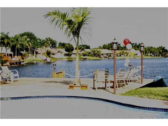 9361 PARK LN, Fort Lauderdale, FL 33324