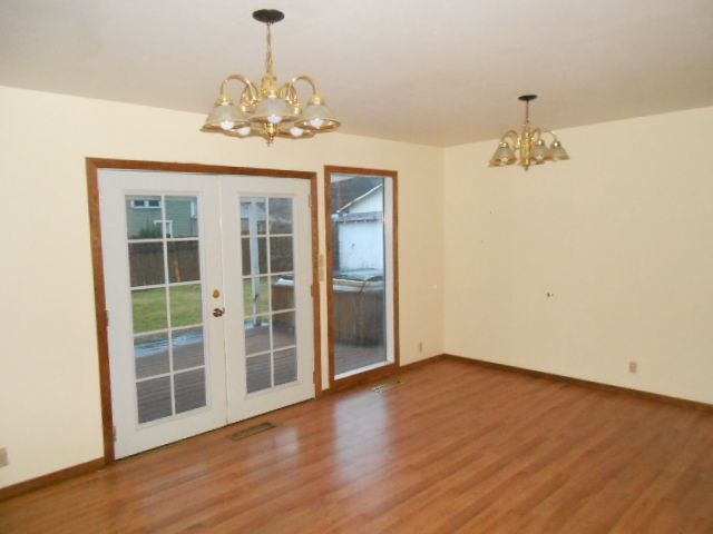 169 SW 3rd Avenue, Mill City, OR 97360