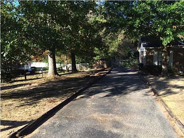 2800 E Cottage Glenn Dr, Mobile, AL 36695