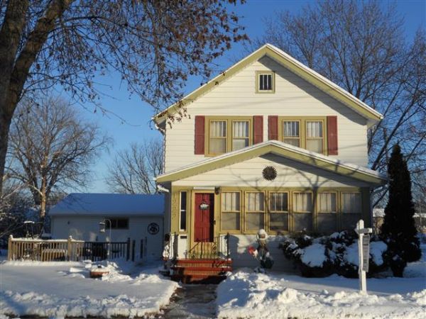 1222 Monroe Street, Appleton, WI 54915