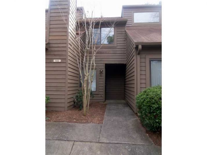 102 Parkaire Crossing, Marietta, GA 30068