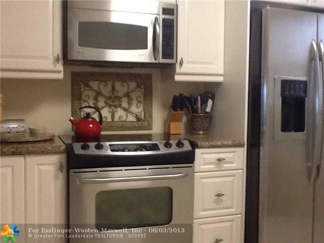 16141 BLATT BL # 305, Fort Lauderdale, FL 33326