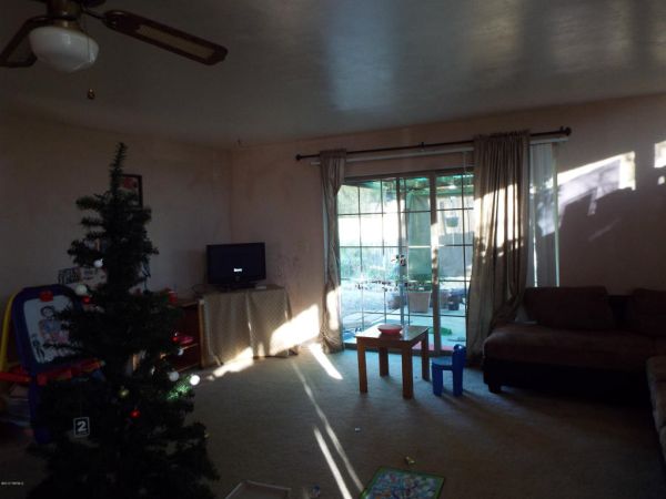 8061 E Kenyon, Tucson, AZ 85710