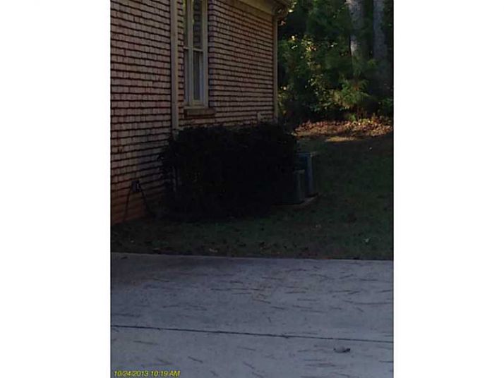 5209 Beechwood Forest Court, Lithonia, GA 30038