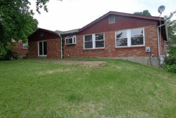 5158 Longhorn Trail, Florissant, MO 63033