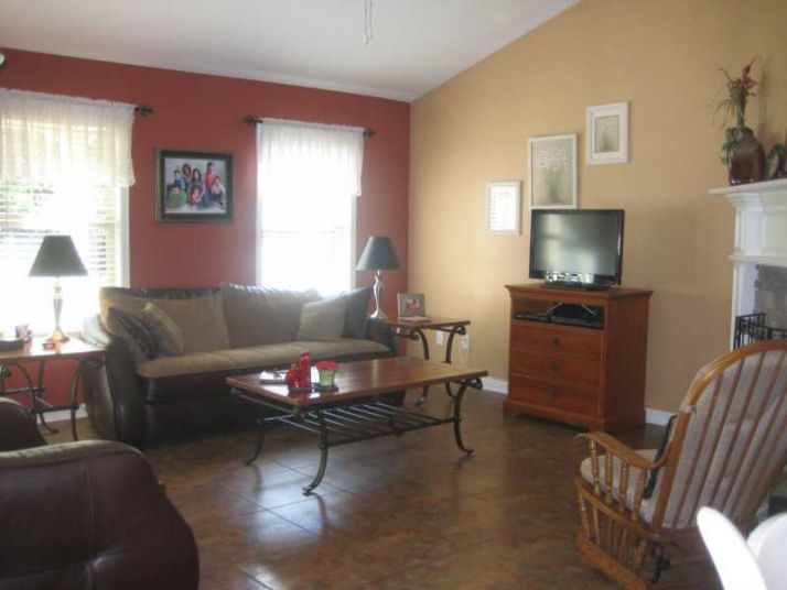 59 Kay Road Ne, White, GA 30184