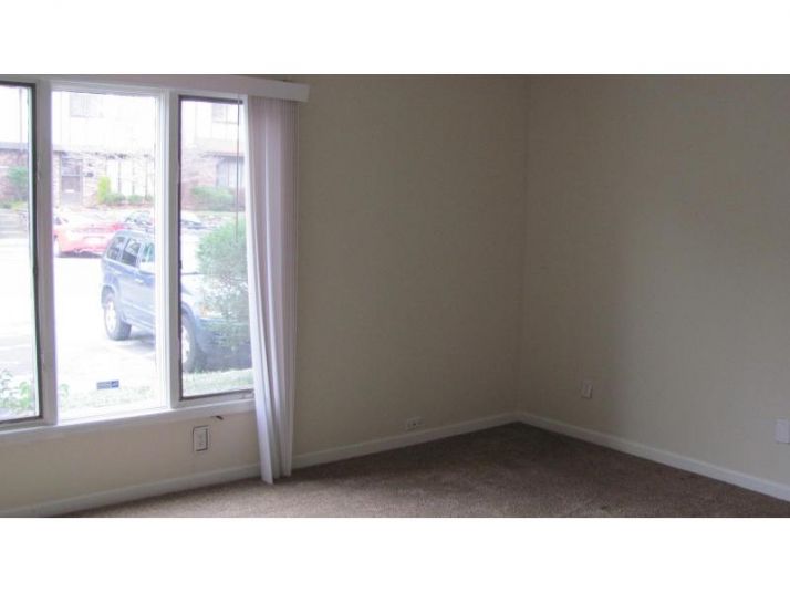 1193 Ashborough Drive, Marietta, GA 30067
