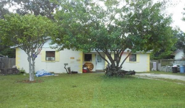 1710 29th Avenue, Vero Beach, FL 32960
